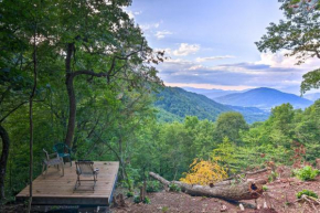 2 Decks and Views Spruce Pine Cabin on 8 Acres